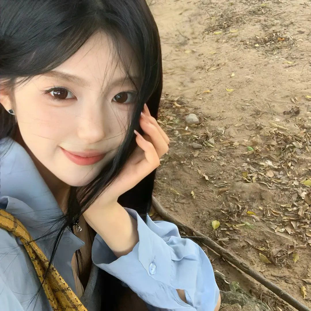 脚下的土地 海报
